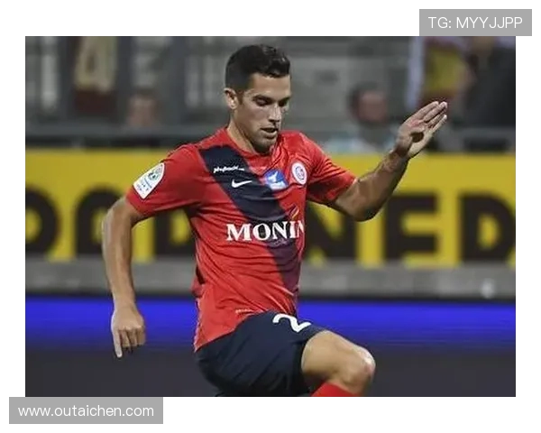 GFC阿与沙托鲁的激烈对决揭示足球战术与团队合作的魅力